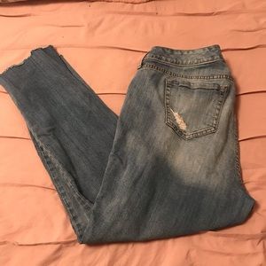 🌸2/$15🌸 torrid ripped boyfriend jeans